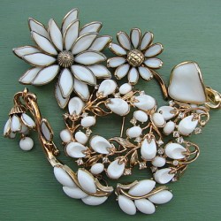 White Trifari Jewelry 2