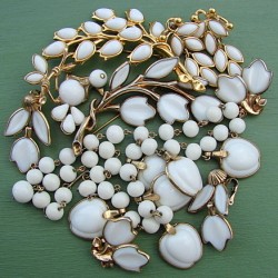 White Trifari Jewelry 7
