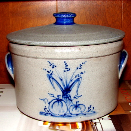 Teaberry Stoneware Crock
