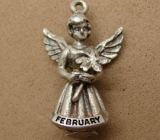 Creed Vintage Jewelry – Charms and Rosaries